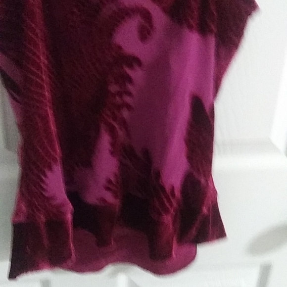 Very Vera camisole top in burgundy wine color top M - Picture 14 of 14